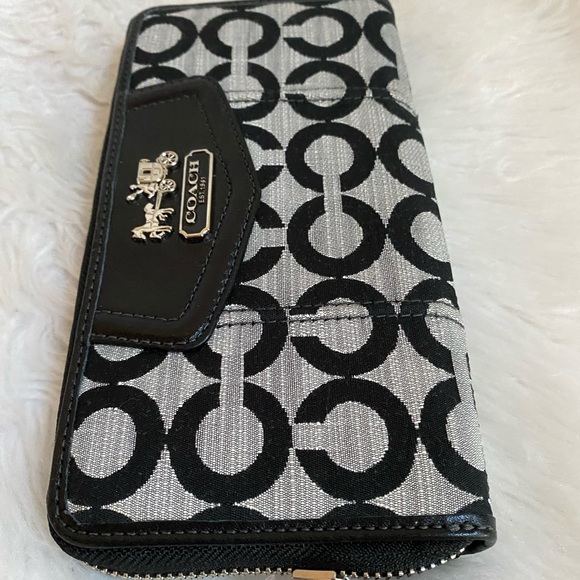 NWT Coach Madison Op Shant Accordian Zipper Wallet 45411 - Picture 4 of 13